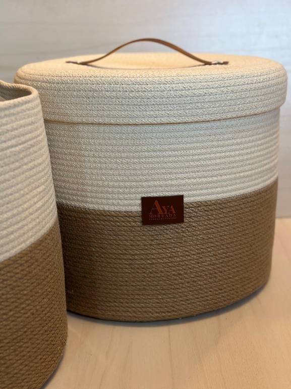 Basket with lid