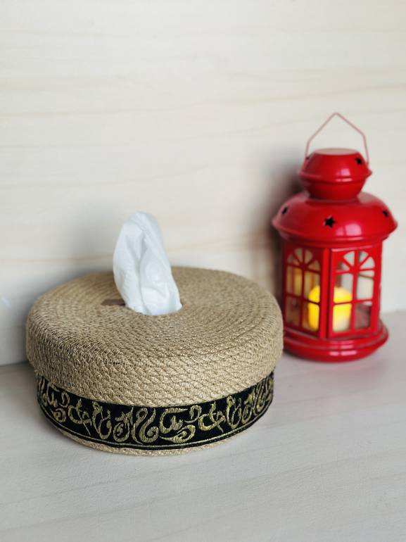Tissue box