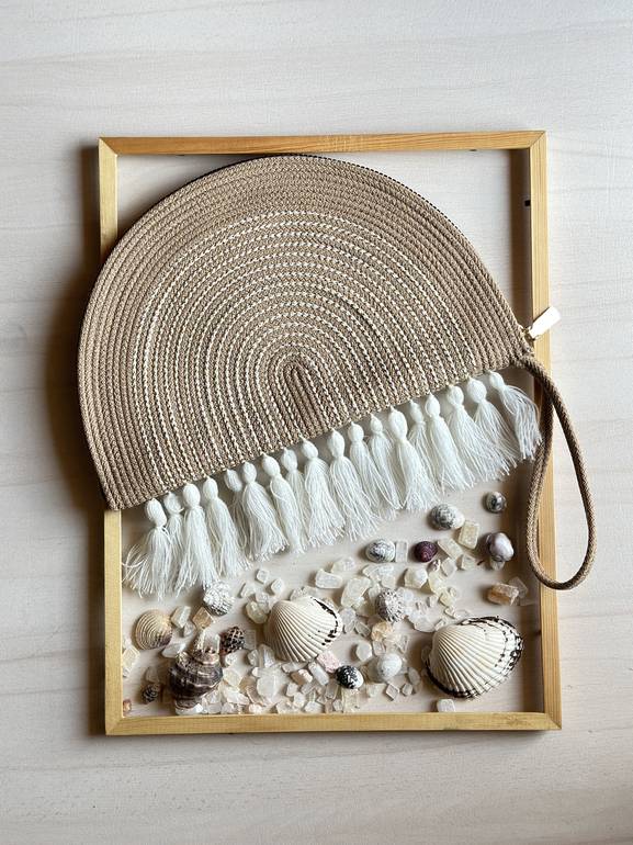 Gold clutch