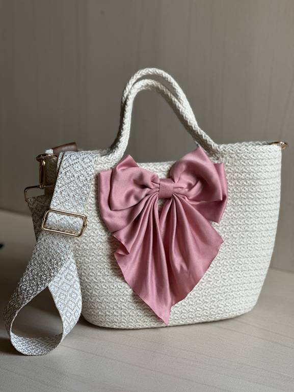 Pinky bow