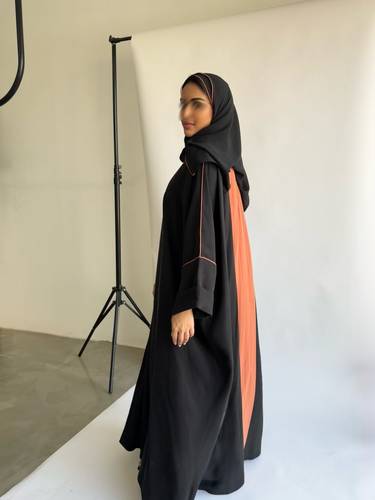 Bisht Abaya