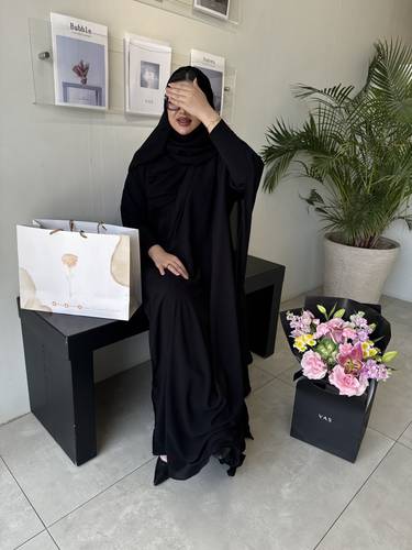 عبايه المنال 