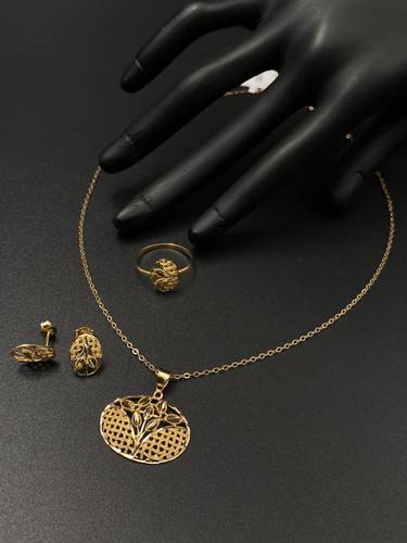 نصف طقم ذهب عيار 21