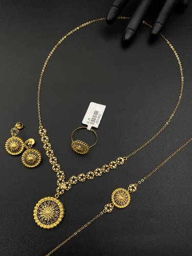 طقم ذهب عيار 21