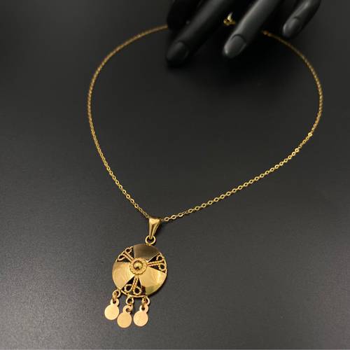 عقد ذهب عيار 21