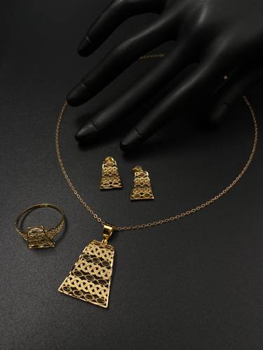 نصف طقم ذهب عيار 21