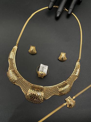 طقم ذهب عيار 21