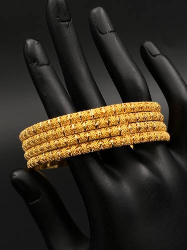 معضد ذهب عيار 21 مقاس 20 ( السعر للحبة الواحده )