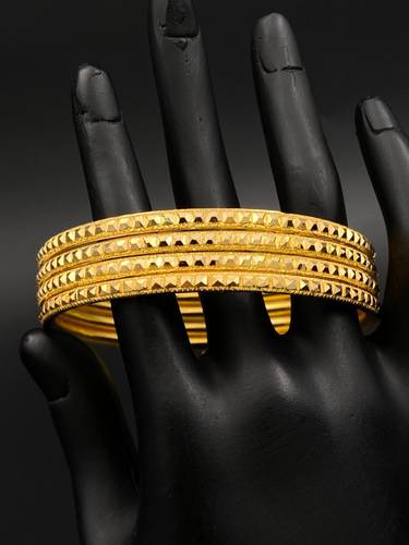 معضد ذهب عيار 21 مقاس 21 ( السعر للحبة الواحده )