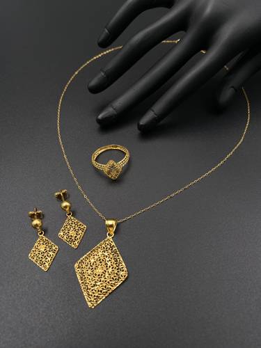 نصف طقم ذهب عيار 21 