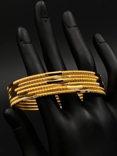 معضد ذهب عيار 21 مقاس 18 ( السعر للحبة الواحده )