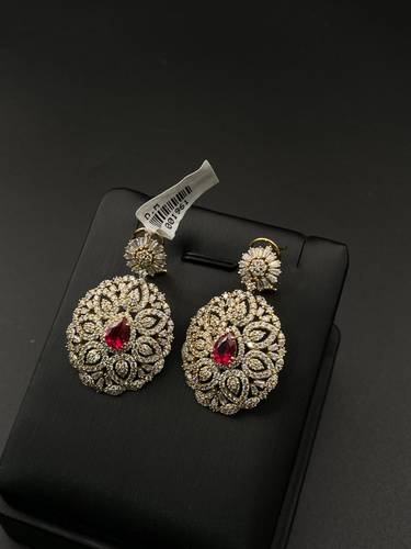حلق ذهب عيار 18