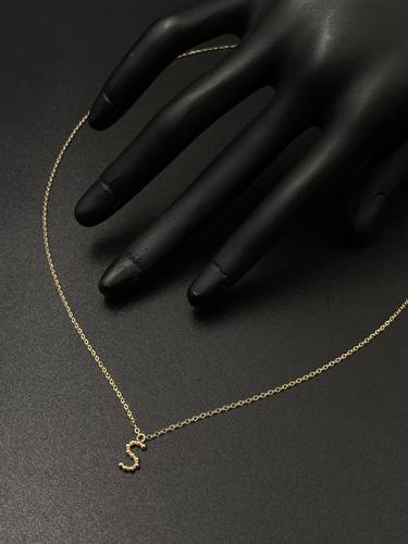 عقد ذهب ايطالي حرف S عيار 18