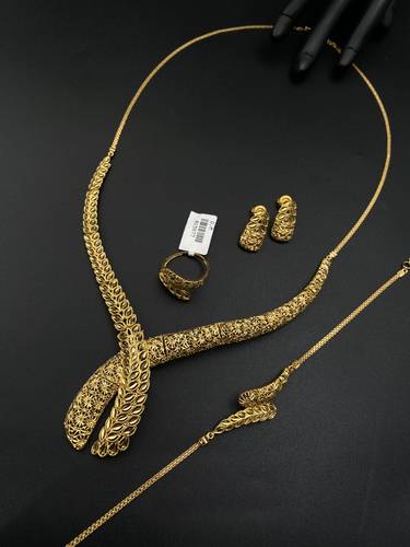 طقم ذهب عيار 21