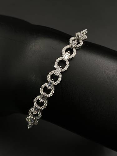 سوارة ذهب أبيض عيار 18 