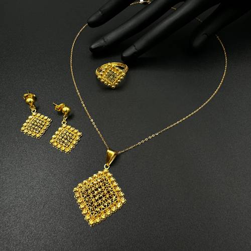 نصف طقم ذهب عيار 21