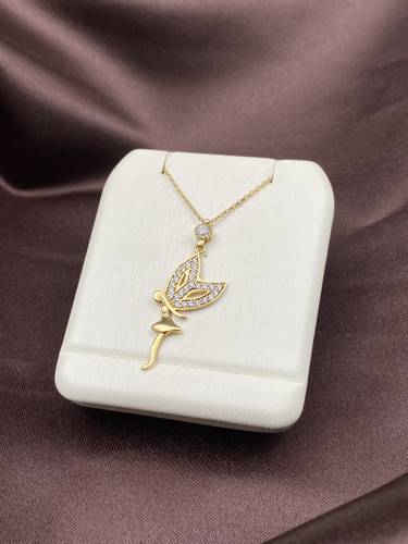 عقد ذهب عيار 18