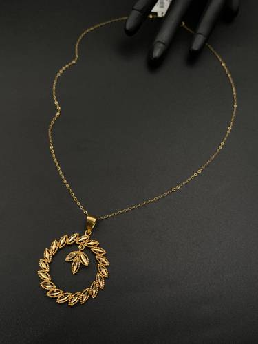 عقد ذهب عيار ٢١