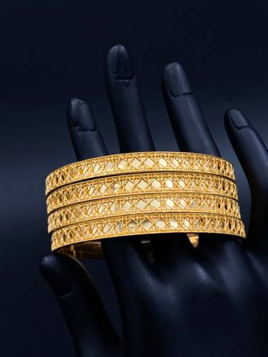 معضد ذهب عيار 21 مقاس 20 ( السعر للحبة الواحده )
