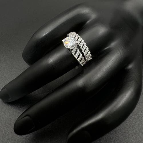 خاتم تونز ذهب ابيض عيار 18