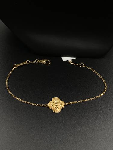 سوارة ذهب عالمي عيار 18