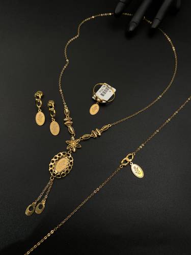طقم ذهب عيار ٢١