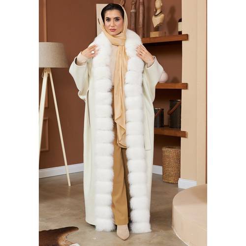 BA-FUR عباية بفرو ابيض ناعم