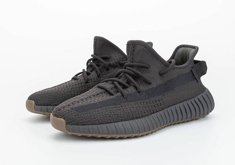 Yeezy Boost 350 V2 “Cinder” sneakers – AD076