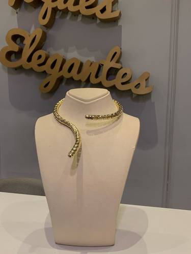 عقد مطلي ذهب
