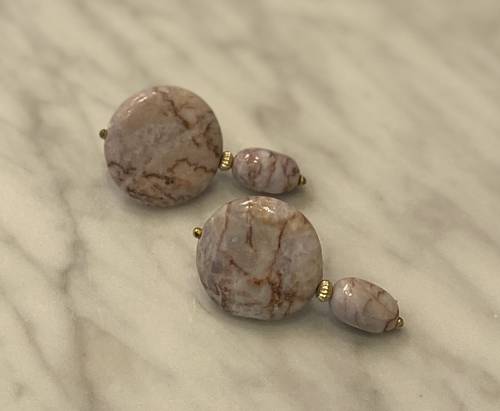 حلق ب الاحجار الطبيعيه