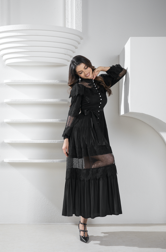 فستان أسود مع كلف متفرقة و أزرار لولو AD0412