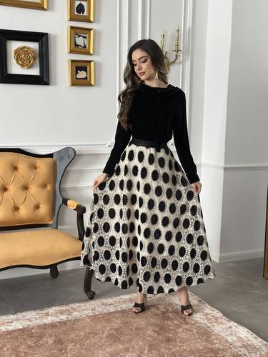 بدلة بلوزة مخمل وتنورة مخمل وجبير SN2630