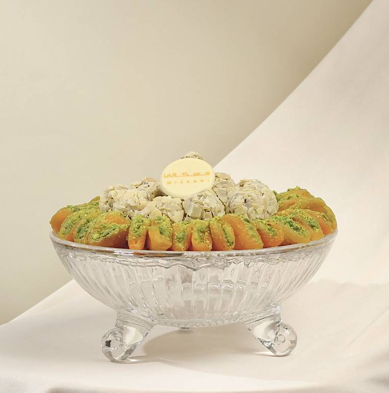 صينية زجاج (تمر و مشمش محشي )