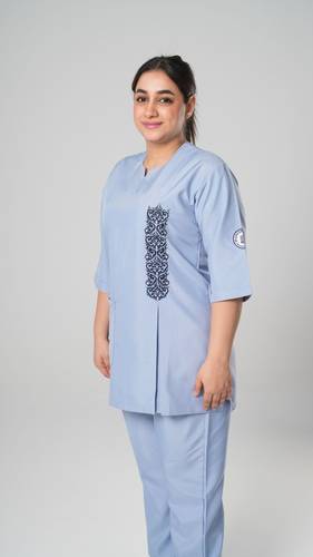 يونيفورم عاملات ضيافه مميز 