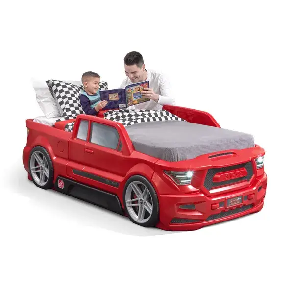 سرير الطفل المزدوج على شكل سيارة