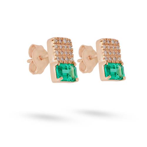 Elegant earring with diamonds and emeralds
