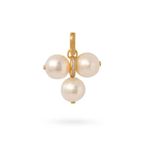 Pearl pendant with diamonds