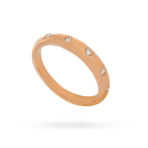 Round diamond ring with rose gold