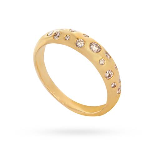 Scattered diamond ring