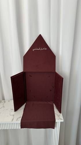  صندوق عقد فخم - لون عودي 