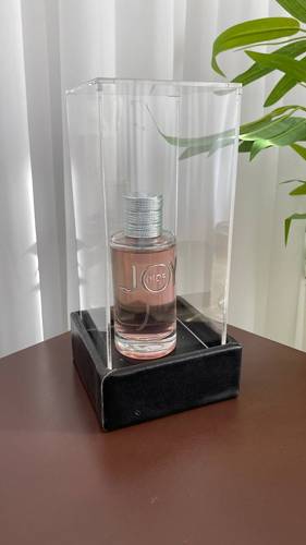 بوكس عطر جلد اسود  + علبة اكريلك