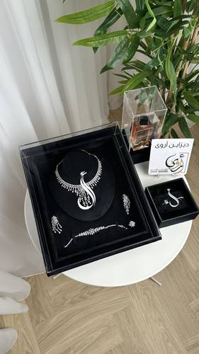  بوكس عقد  أكريلك - أسود 