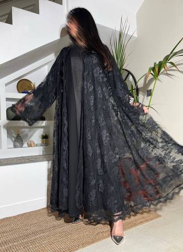 عباية كريب و دانتيل