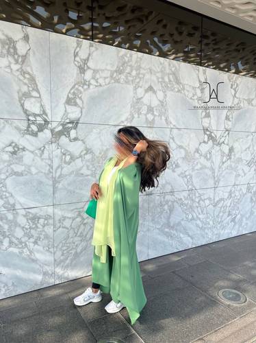 Crepe Abaya | Lime Green