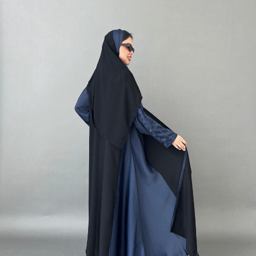 عباية كلوش بأكمام وجوانب باللون الكحلي مع شك يدوي على الكتف (عباية فرح كحلي)