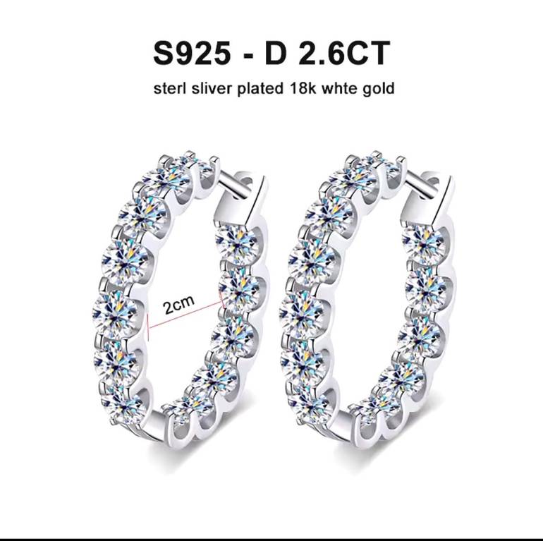 حلق مويسانيت مرصع بالكامل | فضة 925 مطلية ذهب أبيض 18K | D/VVS1 | 4mm