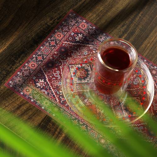 مجموعة من 12 مفرش ضيافة ورقي ( لتقديم الشاي والقهوة ) . . بتصميم السجاد . . 