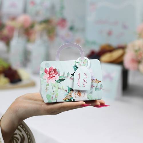 مجموعة من 18 علبة للتوزيعات 