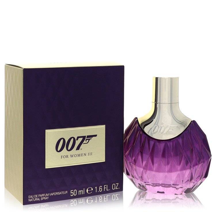 007 المرأة الثالثة لجيمس بوند