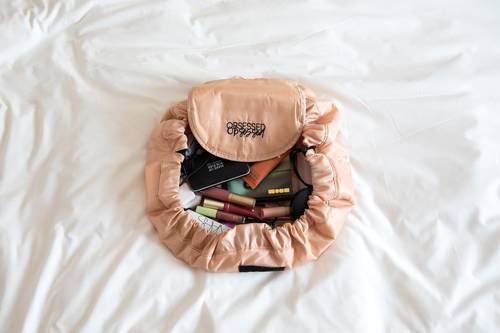 OBSESSED Flat bag Nude